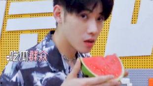 帅哥吃瓜吗原视频,揭秘娱乐圈幕后真相