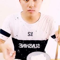 瓜哥吃货视频大全播放免费,免费畅享美食盛宴，尽享味蕾狂欢之旅